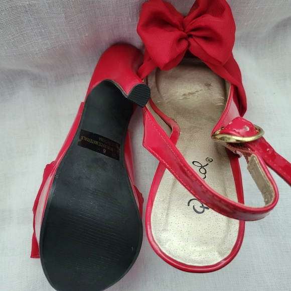 Adorable red platform heels - Picture 4 of 5